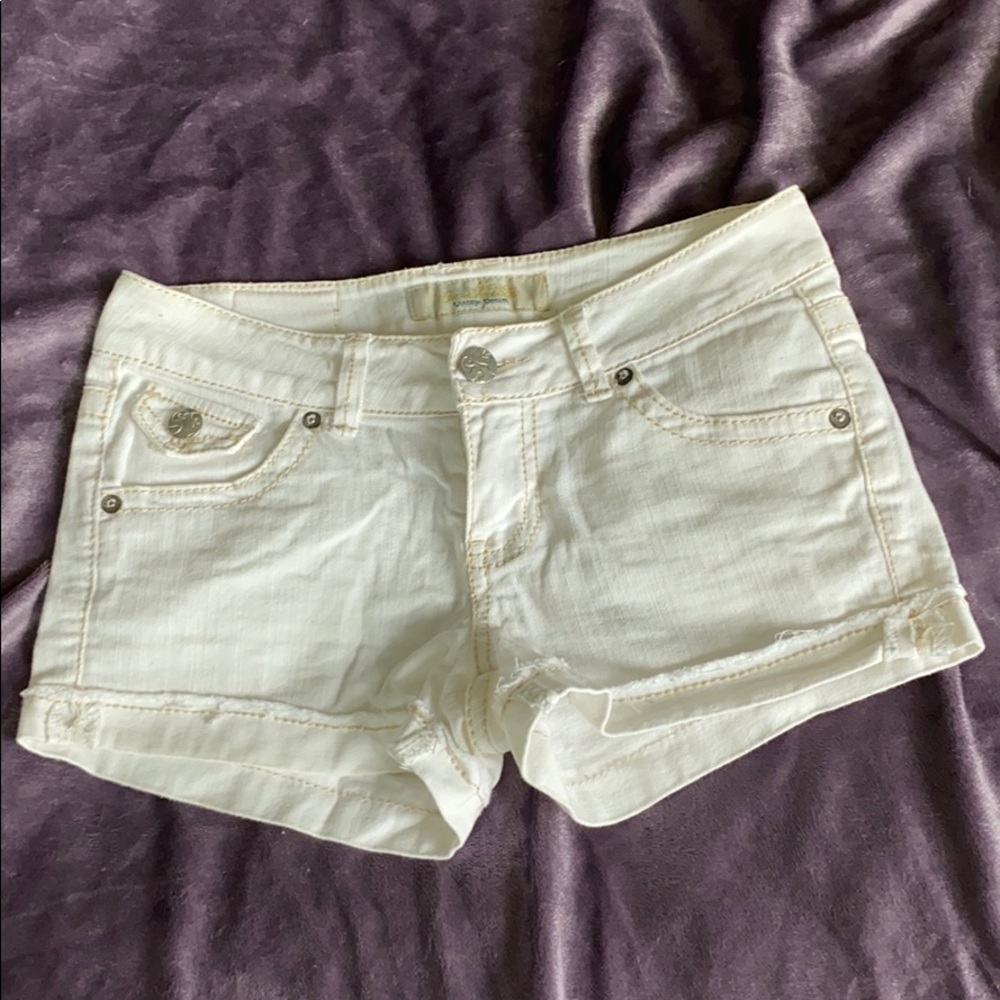 Free Soulmate Vintage Denim White Denim Shorts